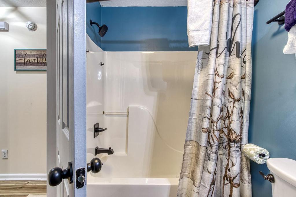 The Mason Jar, Hot Tub, Wifi, 1089 Free Tickets Each Paid Day, Dollywood And More! Пиджен-Фордж Экстерьер фото